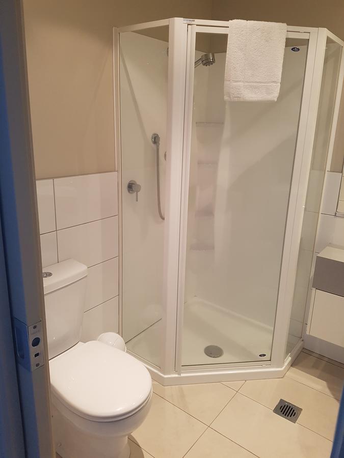 Te Kaha Beach Hotel Dış mekan fotoğraf